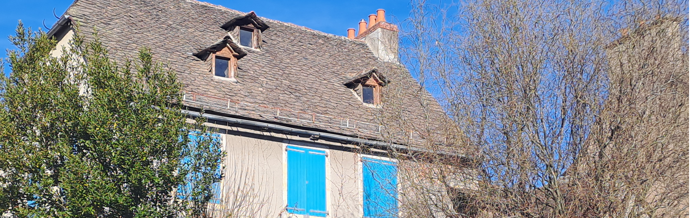 Maison T6 avec cour/jardin