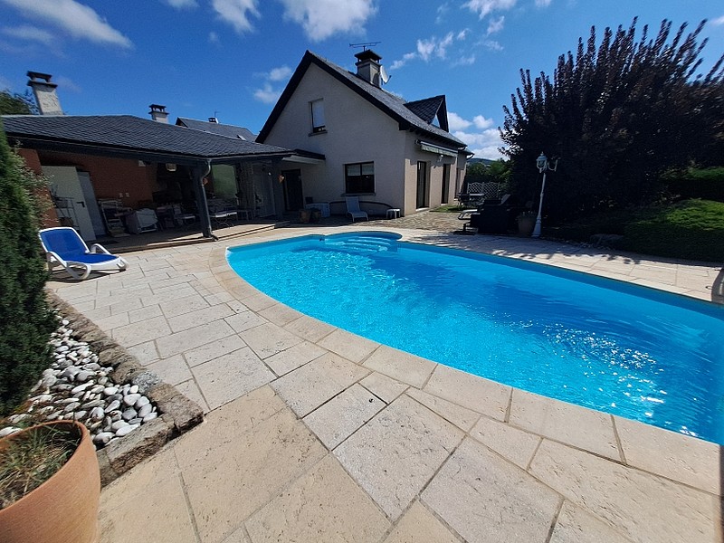 villa contemporaine T4/T5/1000 m²