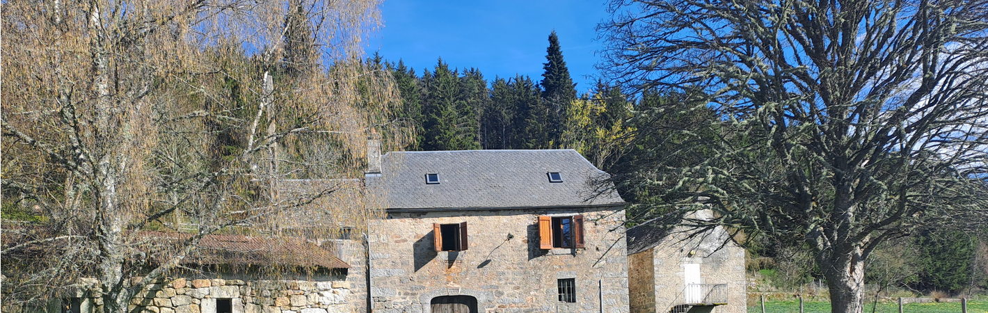 Ancien "moulin" sur 4800 m² de terrain